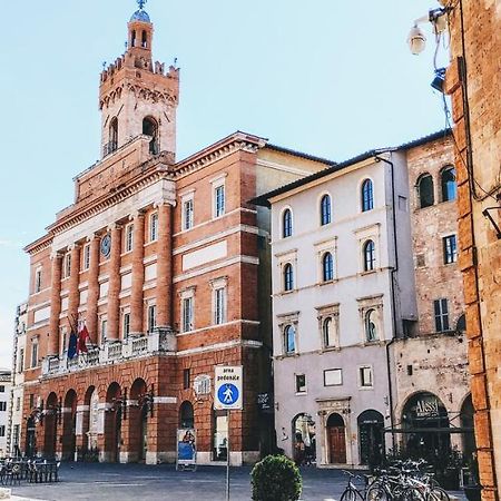 Nonna Tina In Centro Citta Apartment Foligno Bagian luar foto