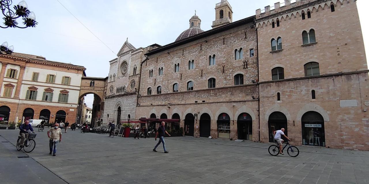 Nonna Tina Casavacanze Foligno Bagian luar foto