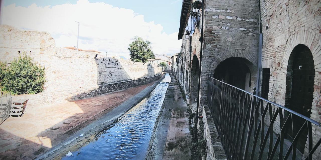 Nonna Tina Casavacanze Foligno Bagian luar foto